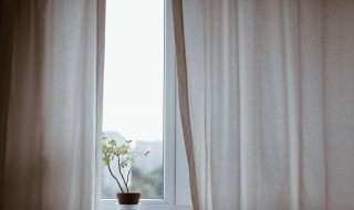 去除窗帘异味有妙招 去除窗帘异味方法分享