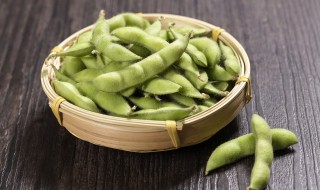 为什么煮毛豆水会变红 煮毛豆的时候水会变红是因为什么